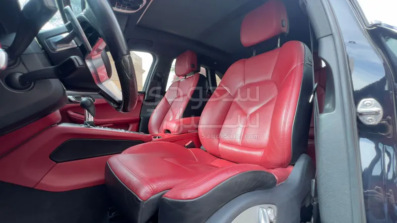 2016 بورش ماكان اس