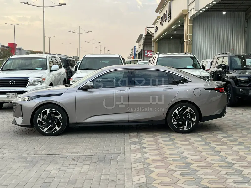 2025 شانجان ايدو بلس