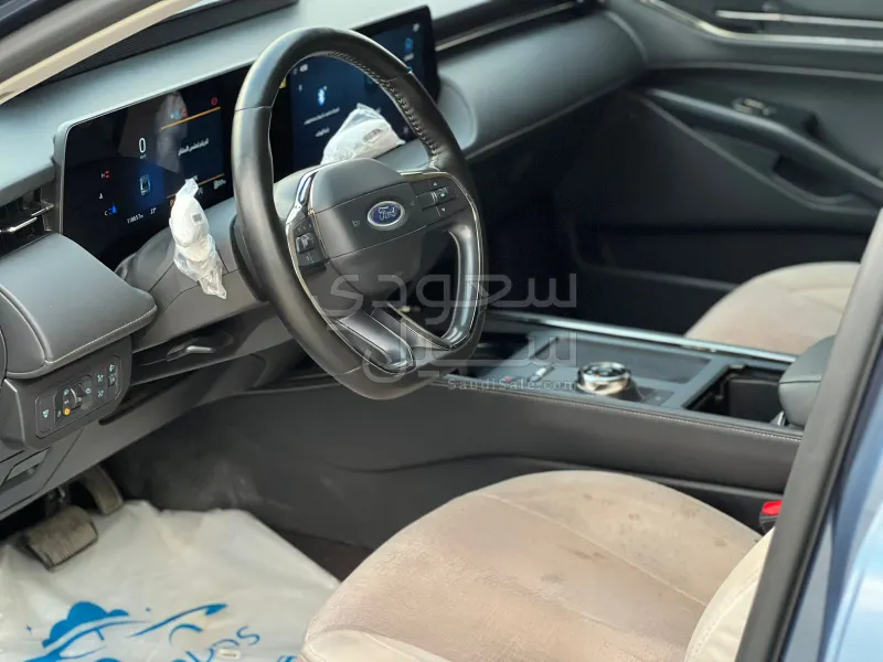 2023 فورد توروس