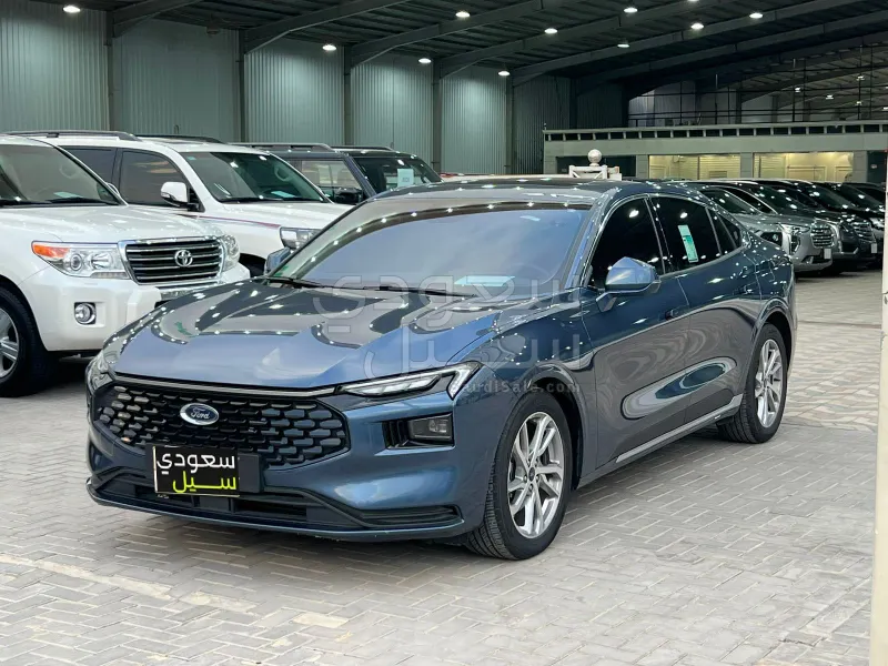 2023 فورد توروس