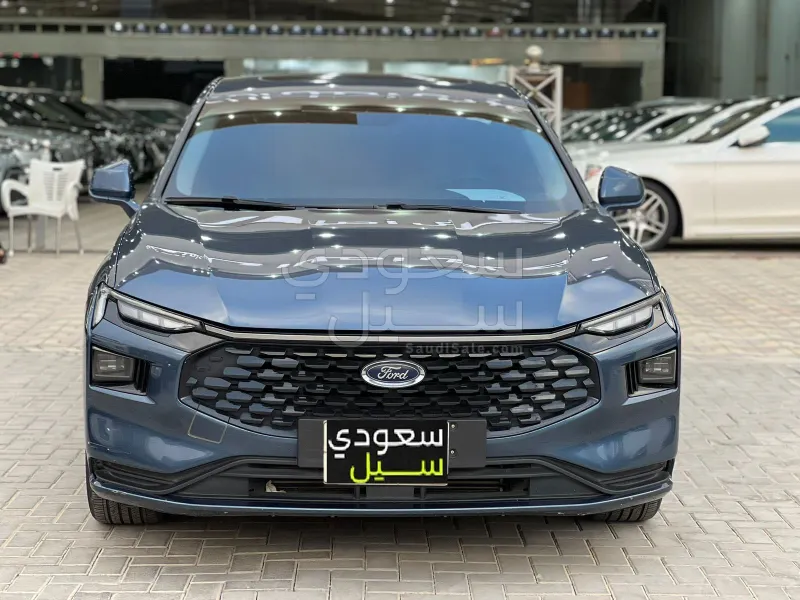 2023 فورد توروس