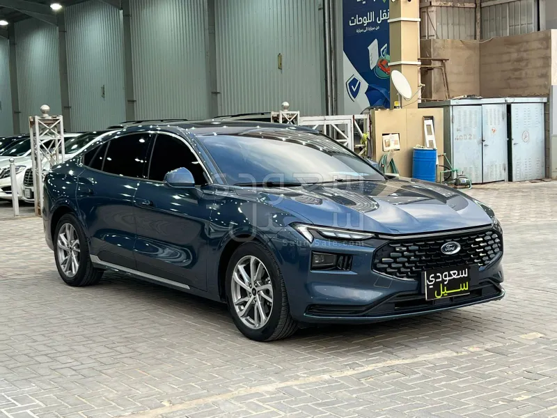 2023 فورد توروس