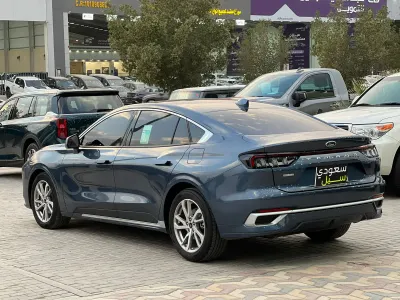 2023 فورد توروس