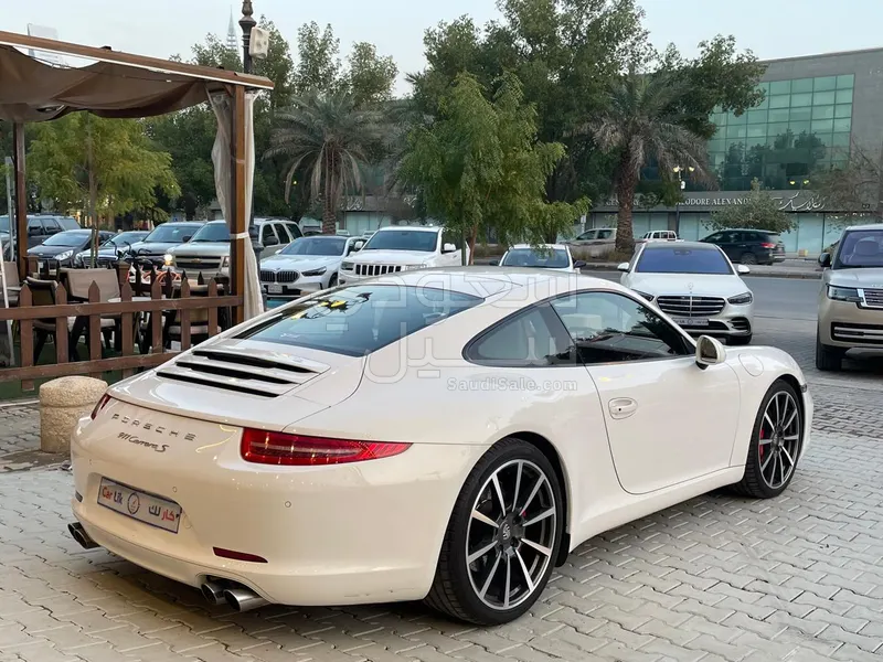 2012 بورش 911 كاريرا اس