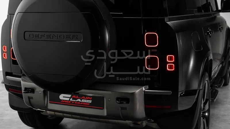 2025 لاند روفر ديفيندر اتش اس اي