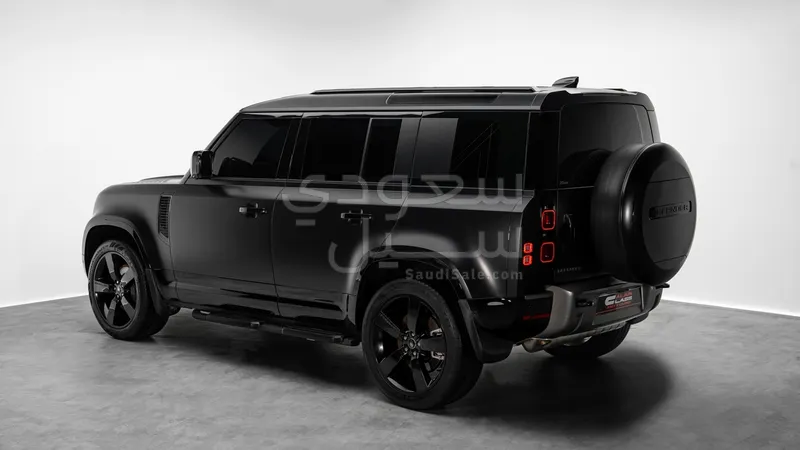 2025 لاند روفر ديفيندر اتش اس اي