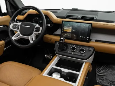 2025 لاند روفر ديفيندر اتش اس اي