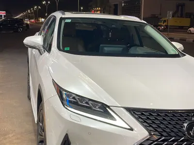 2021 لكزس أر إكس 350