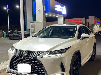 2021 لكزس أر إكس 350