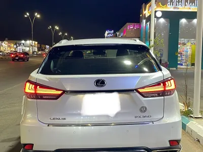 2021 لكزس أر إكس 350