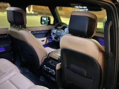 2025 لاند روفر ديفيندر اتش اس اي