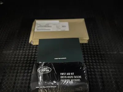 2025 لاند روفر ديفيندر اتش اس اي