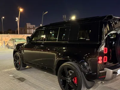 2025 لاند روفر ديفيندر اتش اس اي