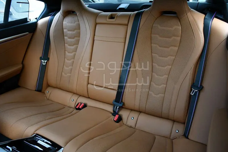 2020 بي ام دبليو الفئة الثامنة 840 أي إم