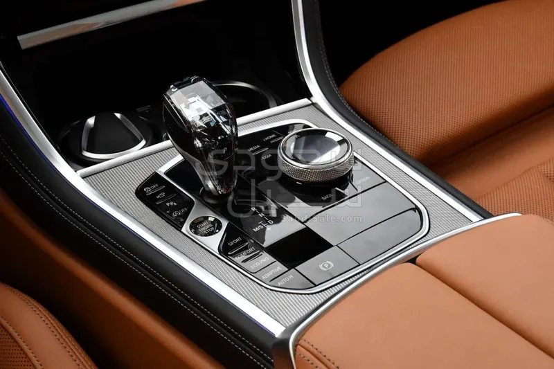 2020 بي ام دبليو الفئة الثامنة 840 أي إم