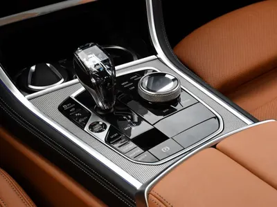 2020 بي ام دبليو الفئة الثامنة 840 أي إم