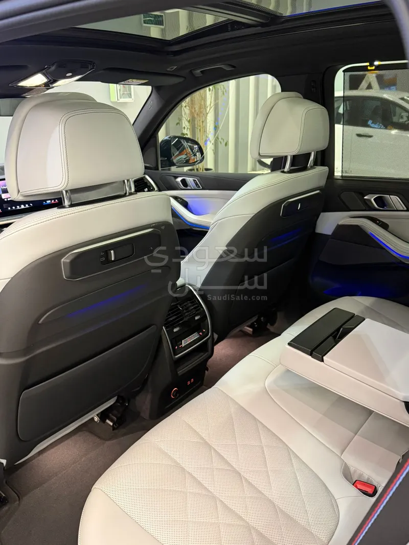 2025 بي ام دبليو الفئة اكس 5 إم كت