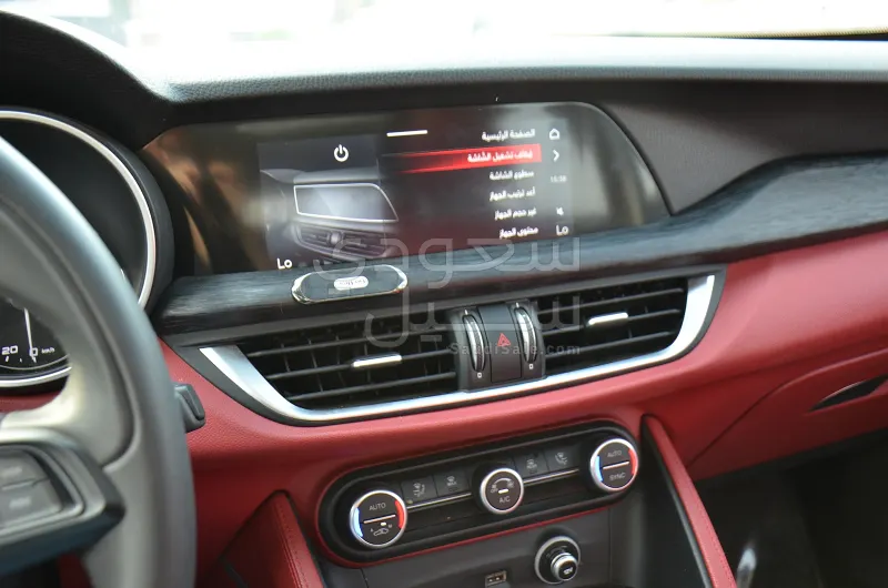 2020 الفا روميو ستيلفيو