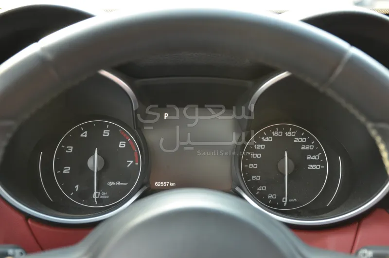 2020 الفا روميو ستيلفيو