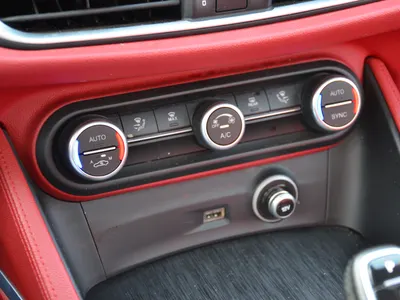 2020 الفا روميو ستيلفيو