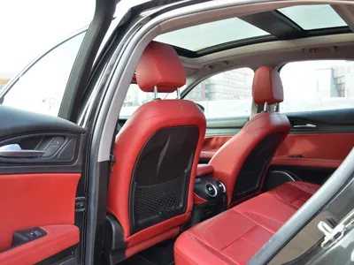 2020 الفا روميو ستيلفيو