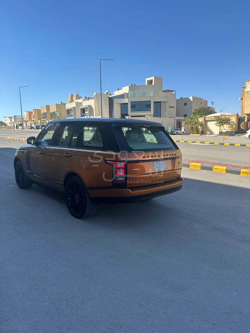 2015 لاند روفر رينج روفر فوج اوتوبيوغرافي