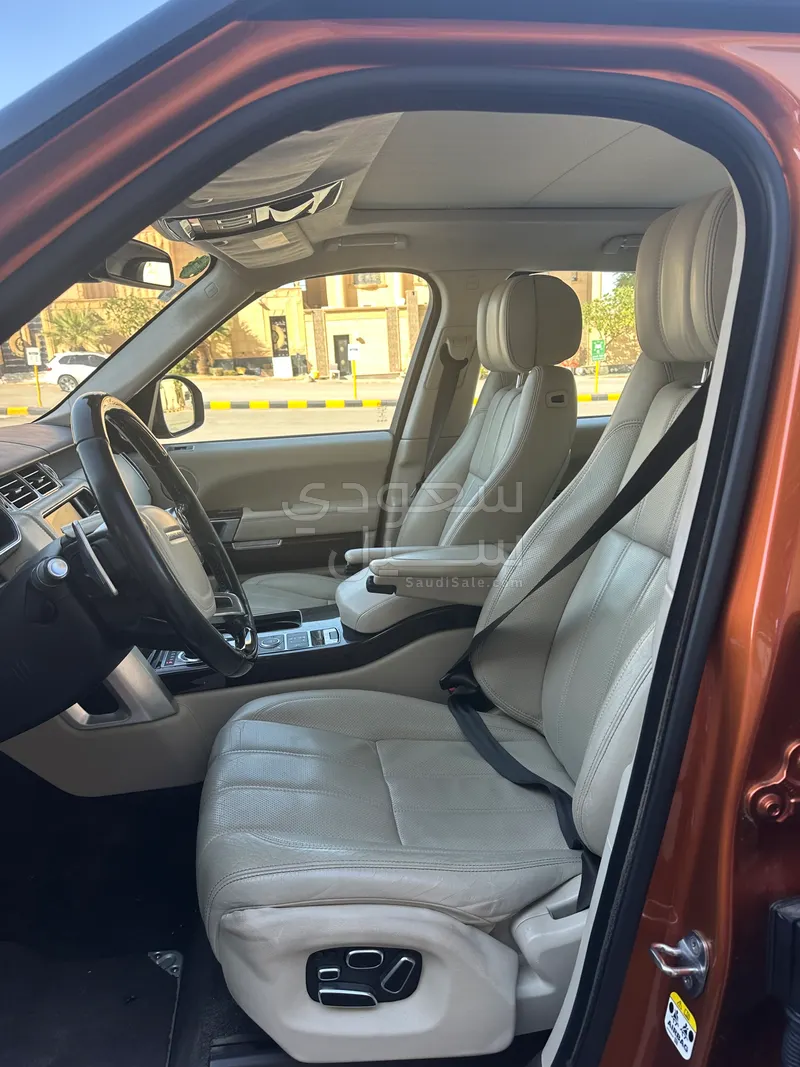 2015 لاند روفر رينج روفر فوج اوتوبيوغرافي