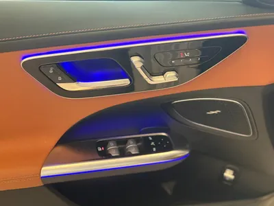 2023 مرسيدس - بنز سي 300 أي إم جي