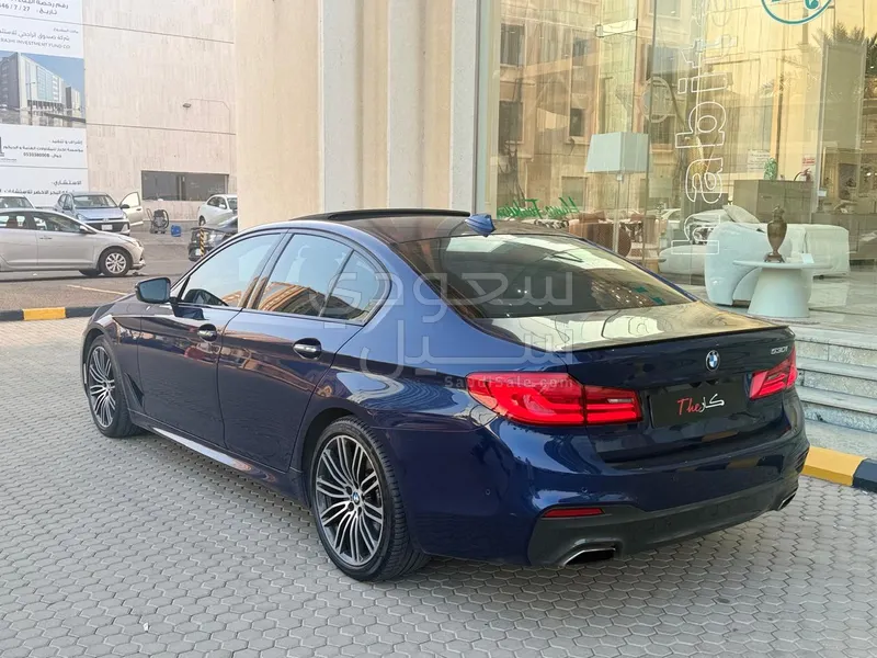 2019 بي ام دبليو الفئة الخامسة 520 أي إم كت