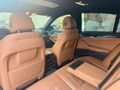 2019 بي ام دبليو الفئة الخامسة 520 أي إم كت