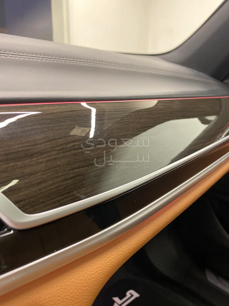 2022 بي ام دبليو الفئة السابعة 730 إل أي