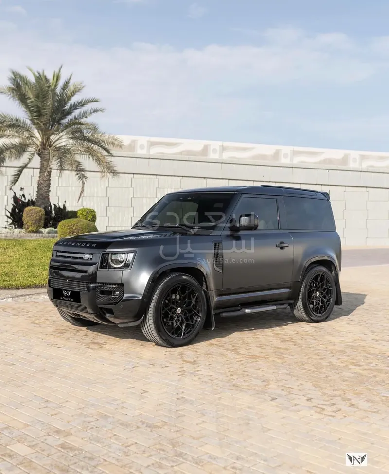 2023 لاند روفر ديفيندر 90