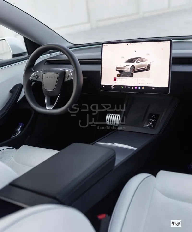 2025 تيسلا 3موديل بيرفورمانس