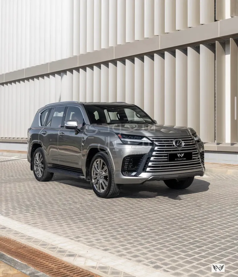 2023 لكزس إل إكس 600 في أي بي