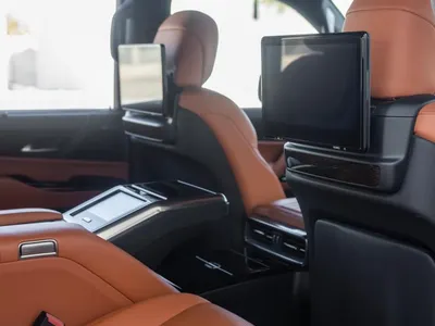 2023 لكزس إل إكس 600 في أي بي