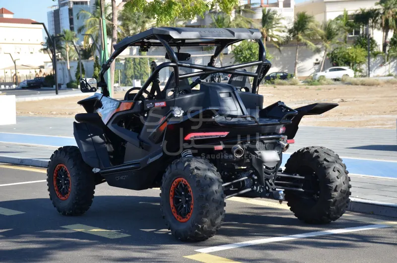 2023 سي إف موتو زد فورس 1000