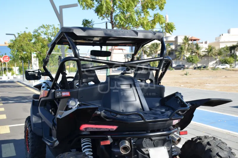 2023 سي إف موتو زد فورس 1000