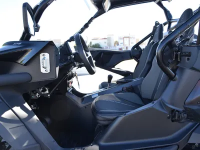 2023 سي إف موتو زد فورس 1000