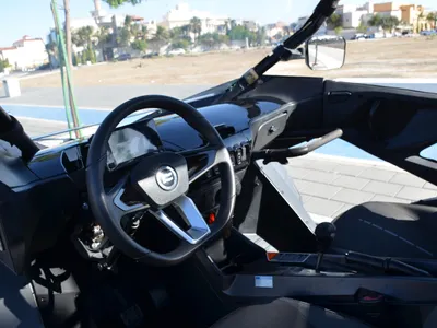 2023 سي إف موتو زد فورس 1000