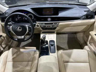 2015 لكزس إي إس 250