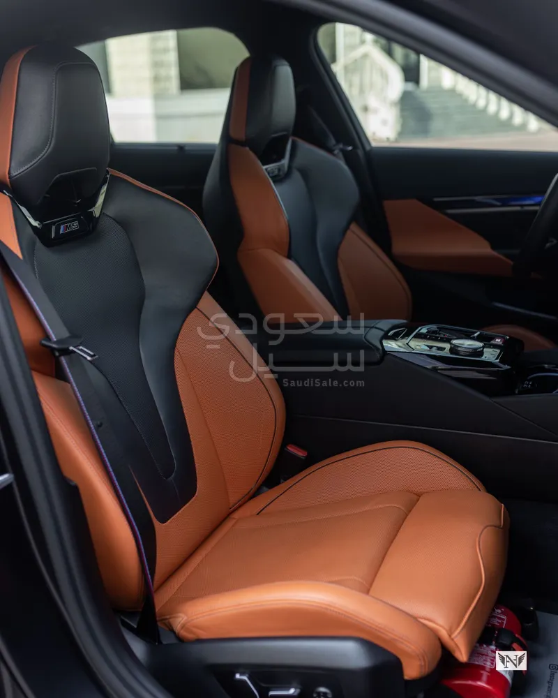 2025 بي ام دبليو الفئة ام إم 5