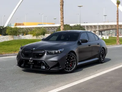 2025 بي ام دبليو الفئة ام إم 5