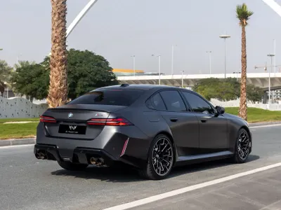 2025 بي ام دبليو الفئة ام إم 5