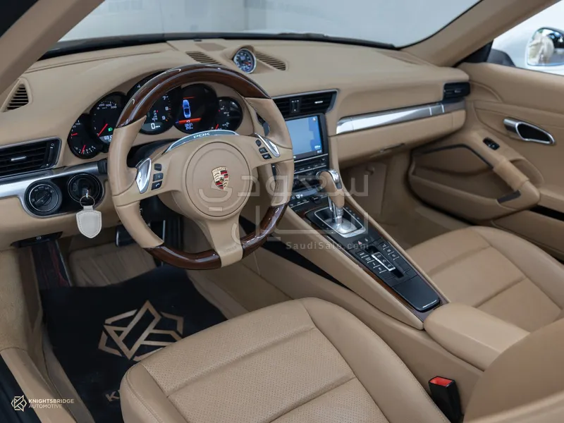 2014 بورش 911 كاريرا كابريوليه