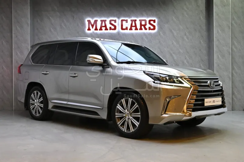 2017 لكزس إل إكس 570