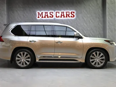 2017 لكزس إل إكس 570