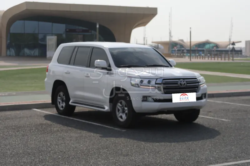 2021 تويوتا لاند كروزر جي اكس ار