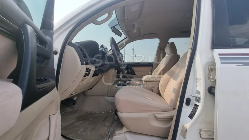 2021 تويوتا لاند كروزر جي اكس ار