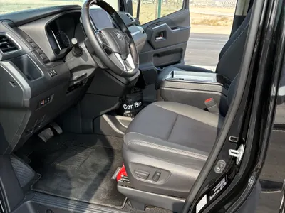 2025 تويوتا جرانفيا بريميوم