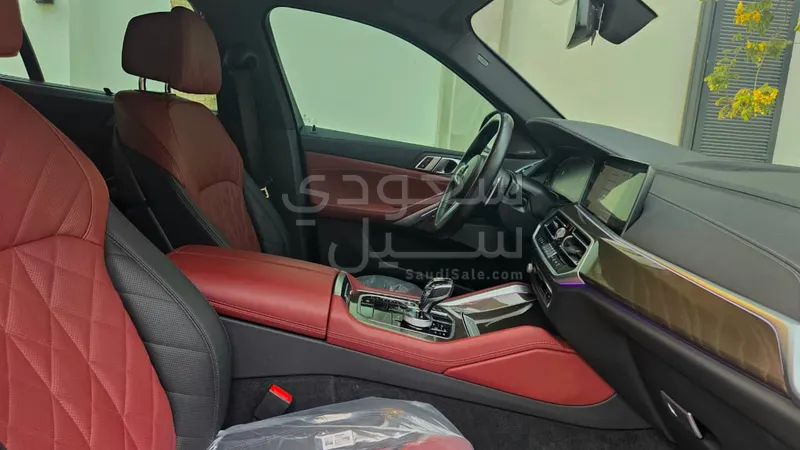 2023 بي ام دبليو الفئة اكس 6 إم كت